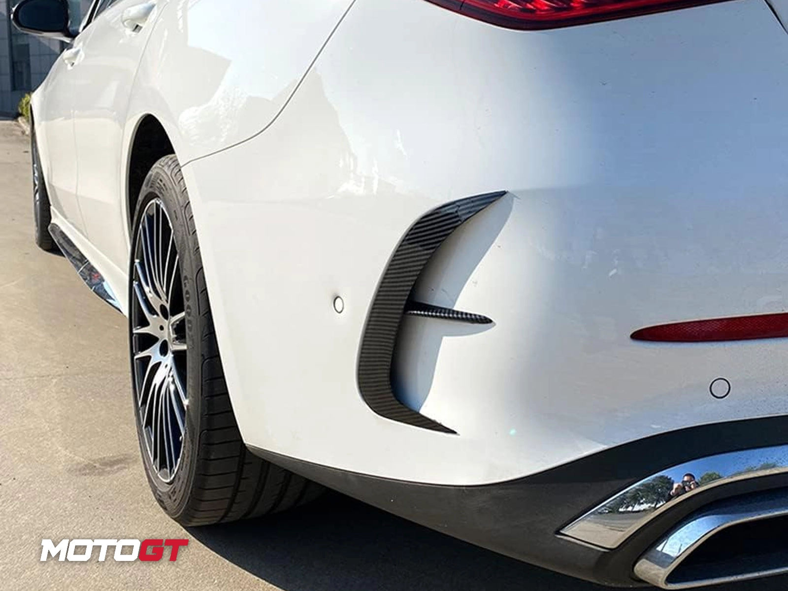 C CLASS Rear bumper TRIM